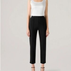 St. John Knits Black Ponte Cropped Pull-On Pant With Pintuck 12
